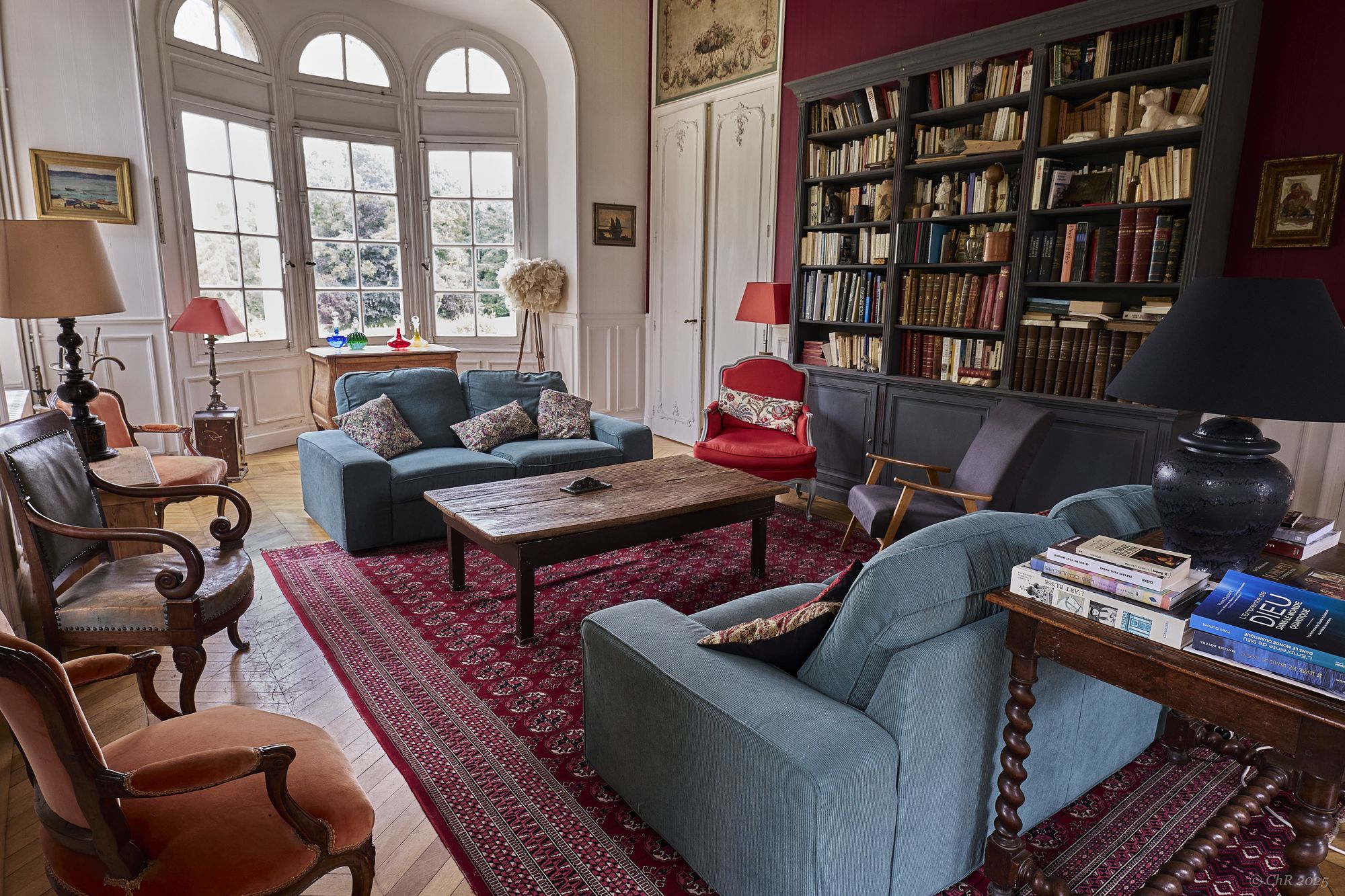 Le grand salon côté bibliothèque